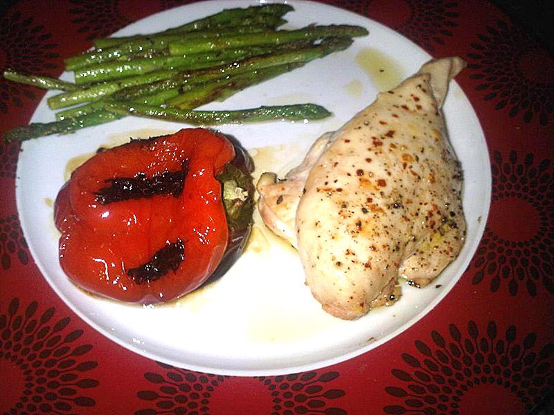 Chicken with asparagus and roasted red pepper
