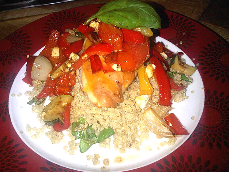 Chicken with red pepper and garlic quinoa